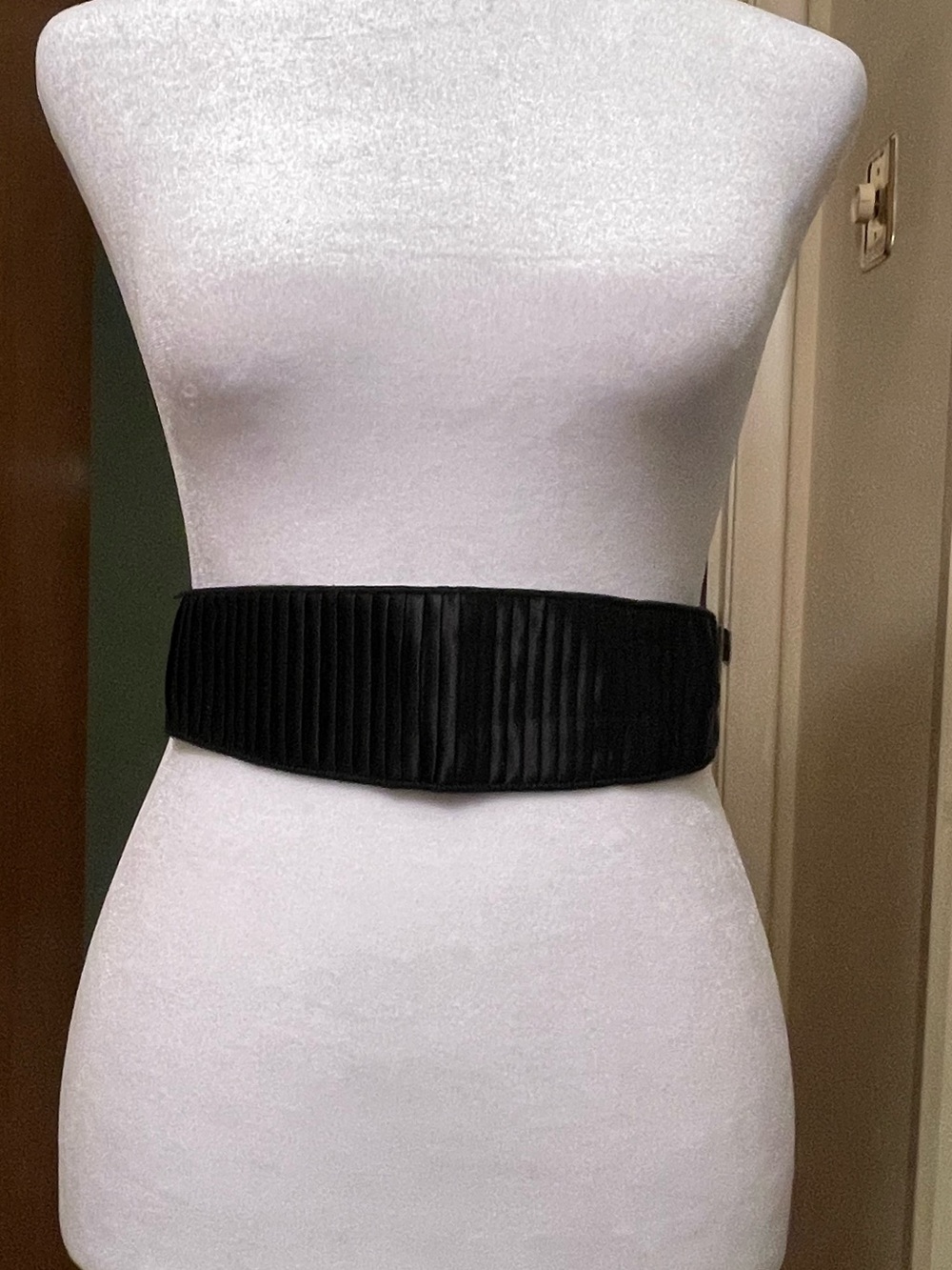 Vintage 80s Wide Black Pleated Waist Belt - Women's Accessory
